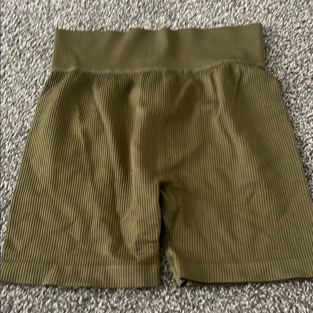 Kohl's Green Bike Shorts with Ribbed Knit and Wide Waistband